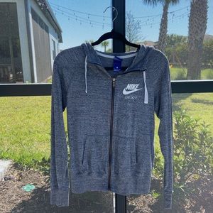 lightweight nike jacket